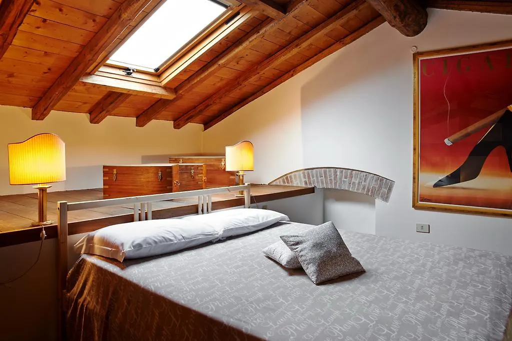 P&P Piazza Bergamo Apartment Italy
