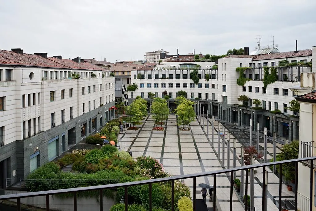 P&P Piazza Bergamo Apartment