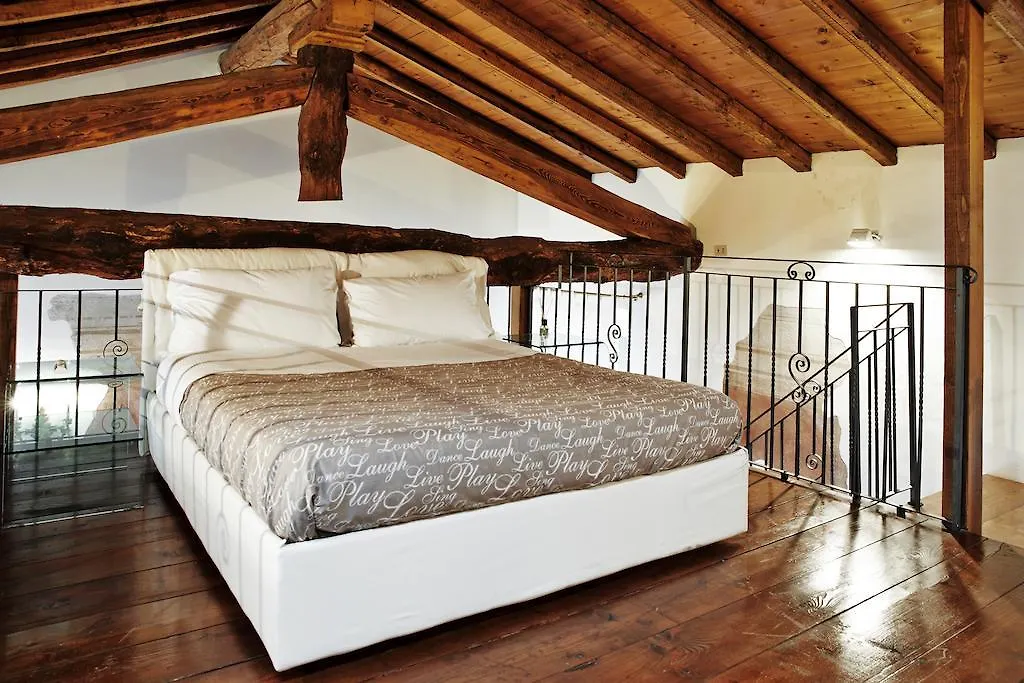 P&P Piazza Bergamo Apartment Italy